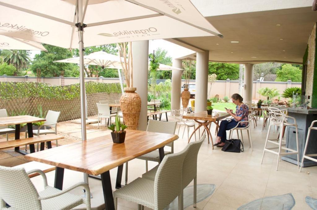 Masawara Urban Retreat Hotel Хараре Екстериор снимка