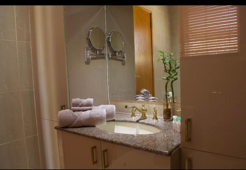 Masawara Urban Retreat Hotel Хараре Екстериор снимка